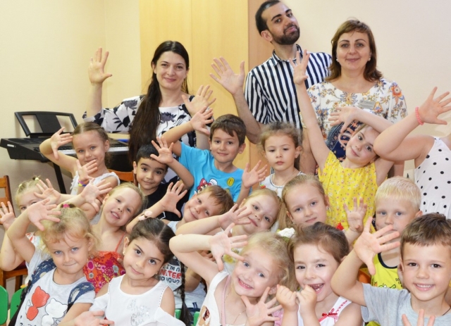 25 июня — ДЕНЬ УЛЫБОК НЕЗНАКОМЫМ ЛЮДЯМ!