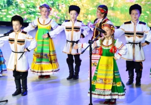 Концерт ансамблей кубанской народной песни "Казачата", "Забава","Ладушки"