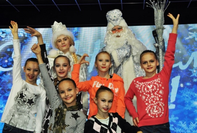 Вместе праздник веселей!