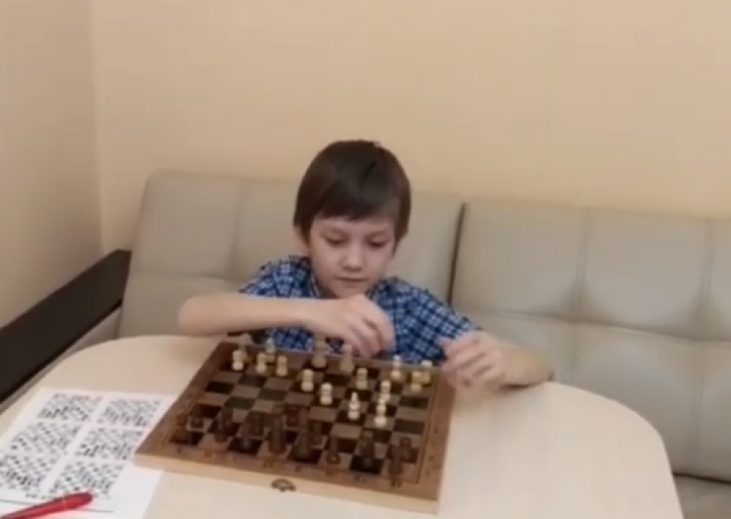 Домашний флешмоб - совместная шахматная игра без правил