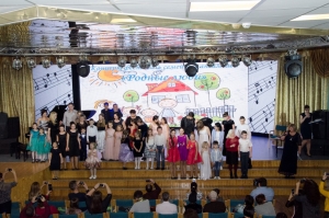 Завершен фестиваль семейных ансамблей "Родные люди"