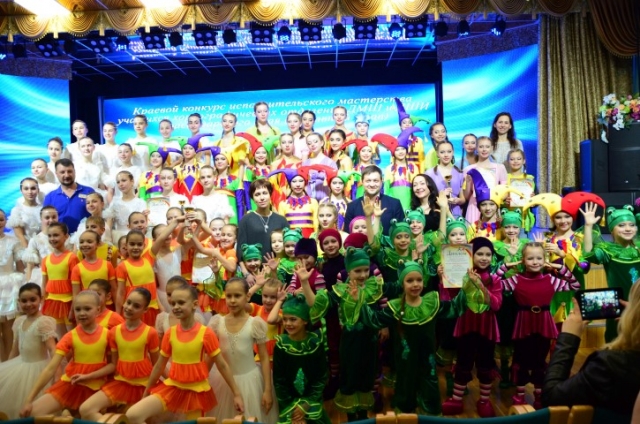 Поздравляем победителей зонального этапа краевого конкурса исполнительского мастерства учащихся хореографических отделений ДМШ и ДШИ Краснодарского края!