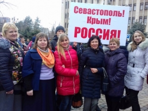 Педагоги МЭЦ приняли участие в митинге в честь годовщины присоединения Крыма