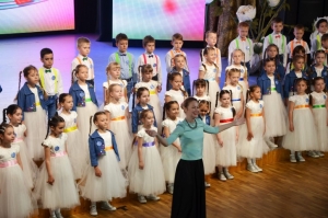 Отчётный концерт хора концерт хора "Колокольчики"